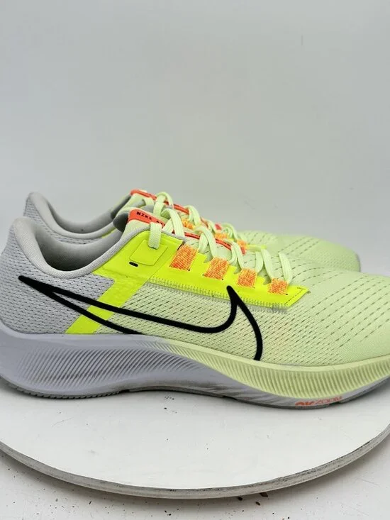 Nike Air Zoom Pegasus 38 Men Size 11 CW7356-700 White Barely Volt Running Shoes - Picture 5 of 11